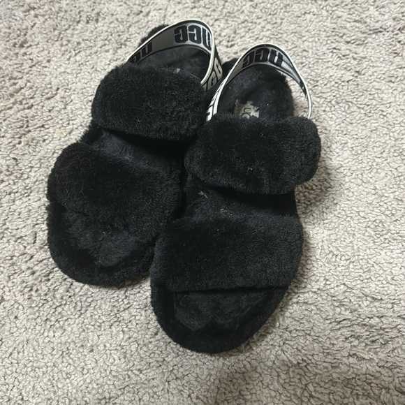 ugg slides - Picture 2 of 2